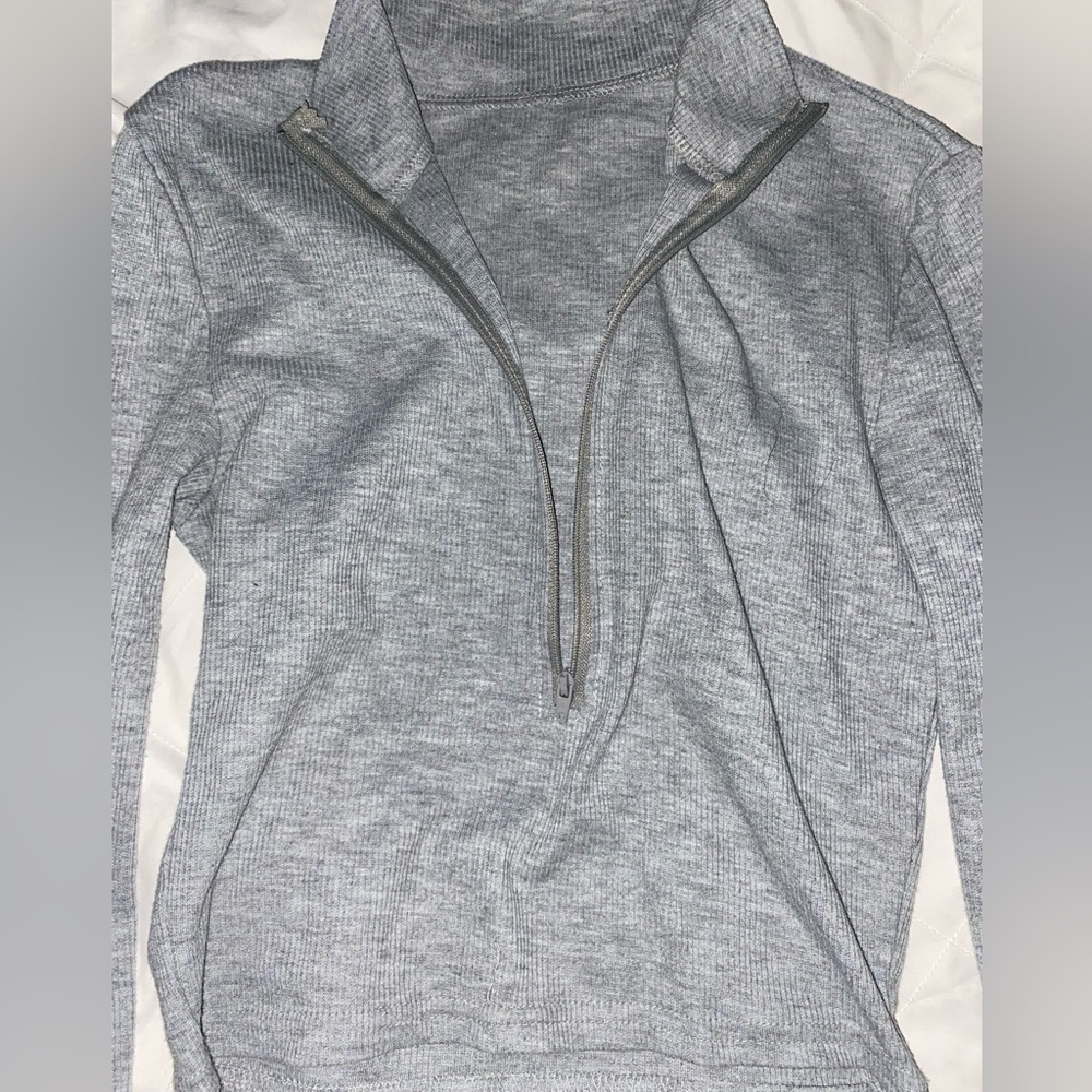 Grey athlete long sleeve shirt